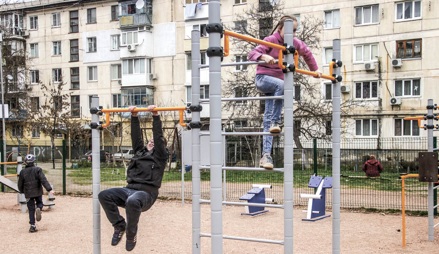 Как в Крыму возрождают традиции массового спорта и вовлекают жителей всех возрастов в активный образ жизни