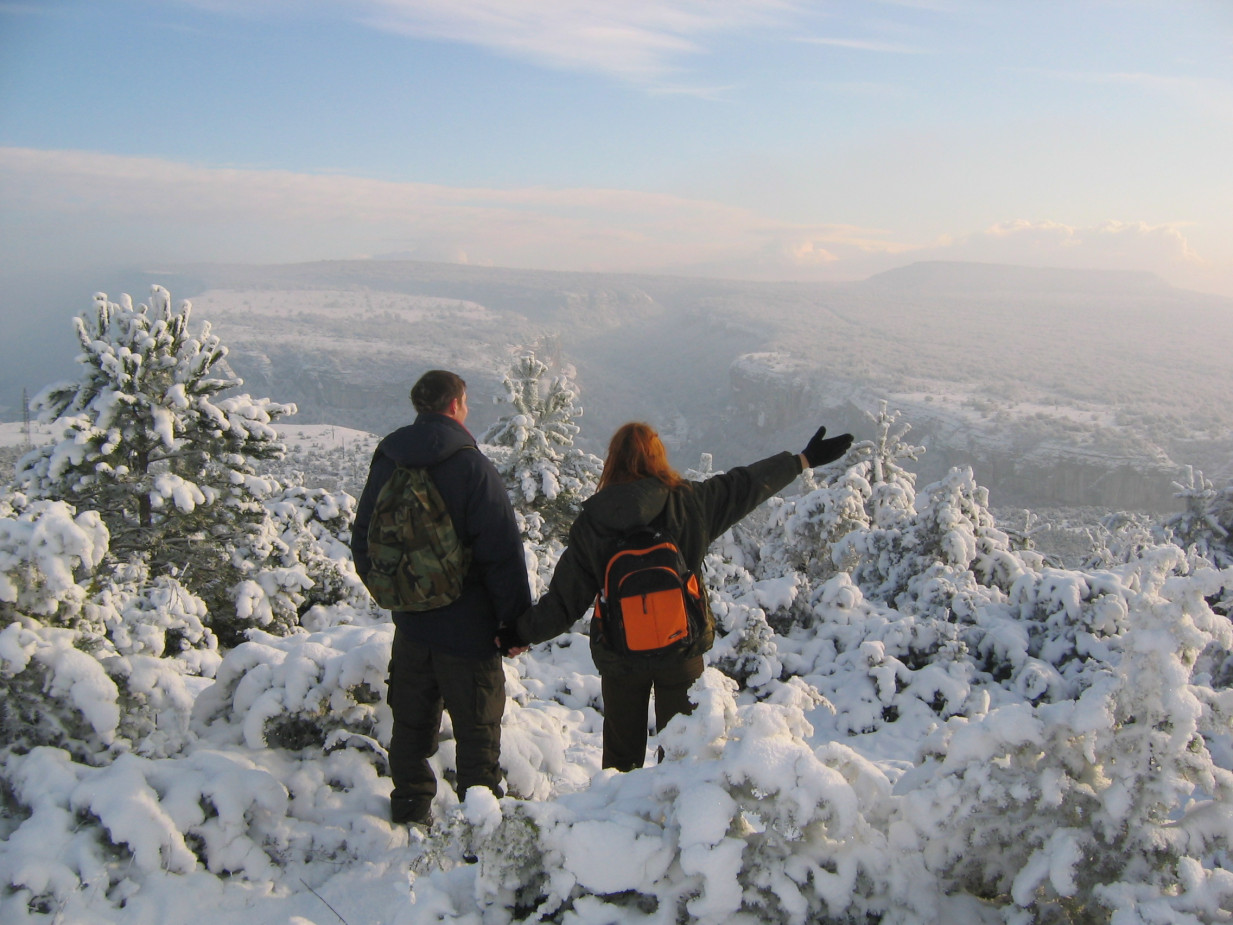 Другой Крым: ледяные водопады, хрустальные пещеры и катание на лыжах