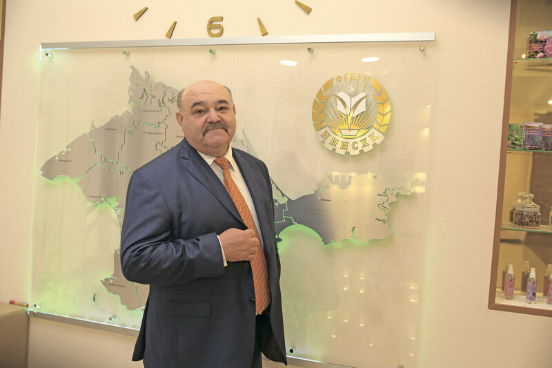 Когда мы узнаем вкус новейшего сорта ялтинского лука, чем наши пчёлы «круче» и хватит ли хлеба крымчанам - интервью