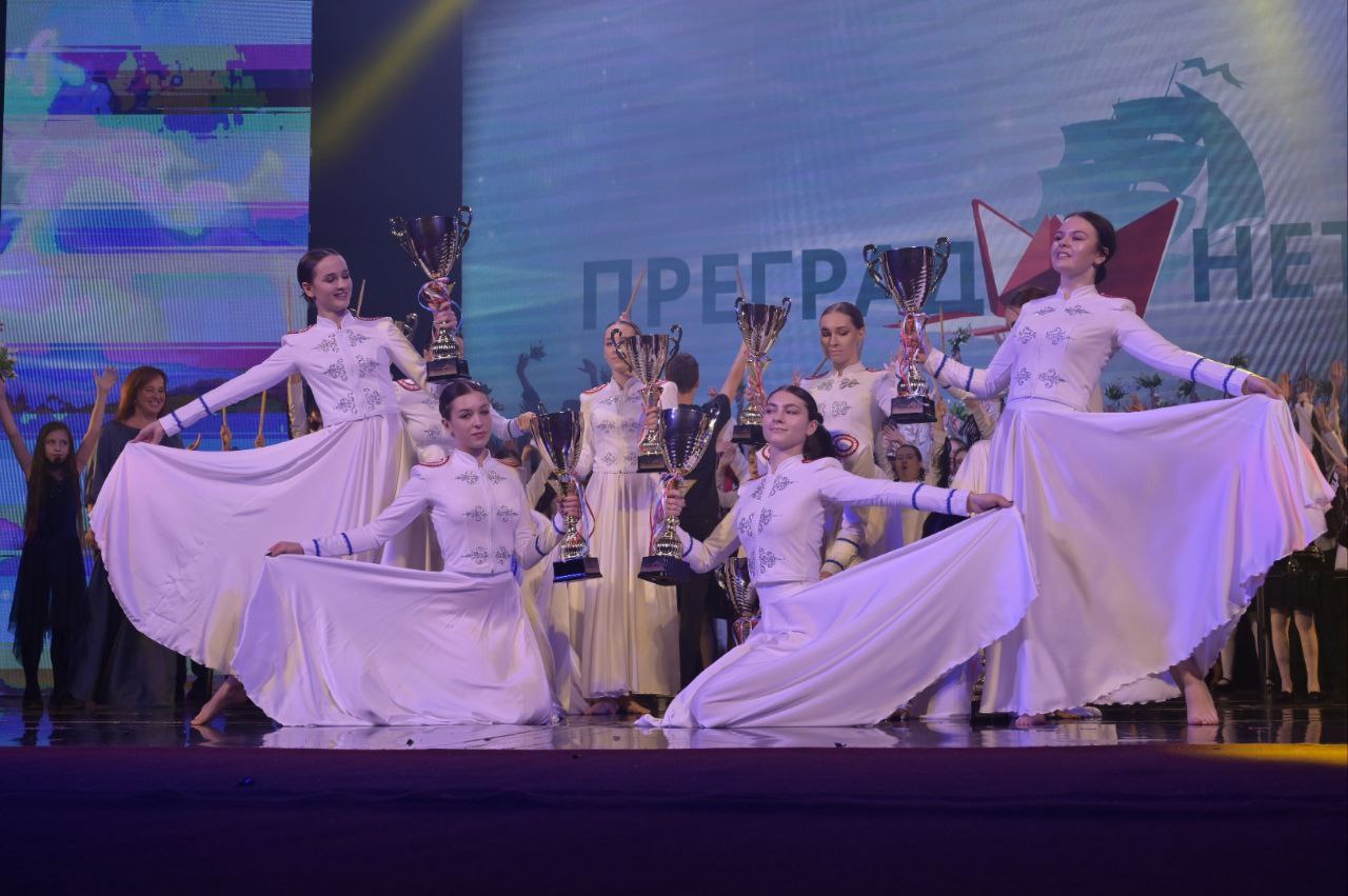 Глава Крыма наградил победителей конкурса «Преград нет»