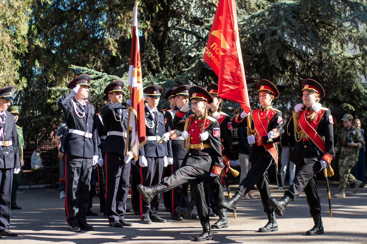 В Симферополе стартовал осенний этап Регионального конкурса «Вахта Памяти поколений – Пост № 1»