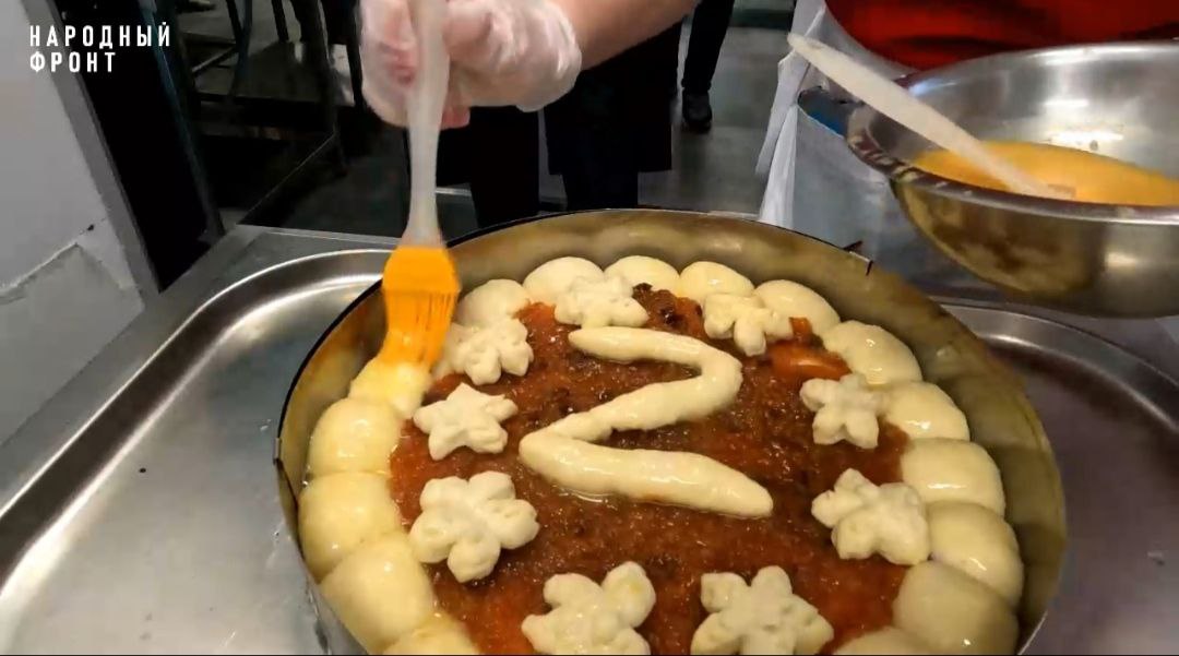 Пироги, новогодние ёлки, Дед Мороз и Снегурочка: какие подарки готовит Крым для бойцов в зоне СВО