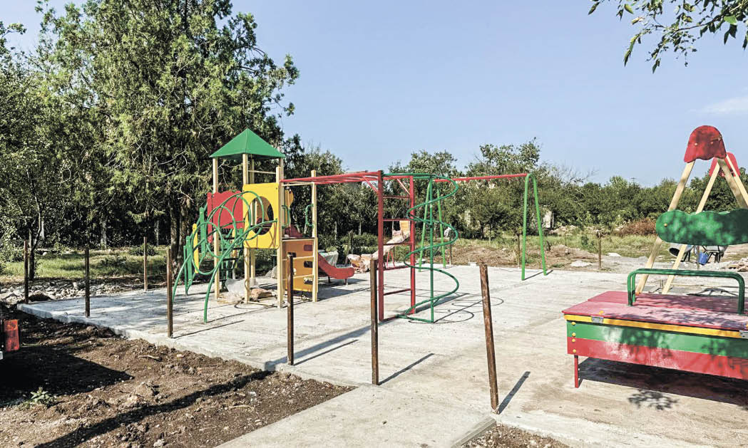 В селе Черноморского района появится новая детская площадка
