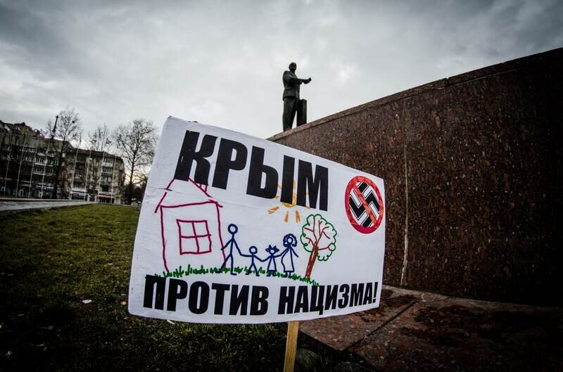 Мы первыми увидели украинский нацизм - Константинов о событиях перед Крымской весной