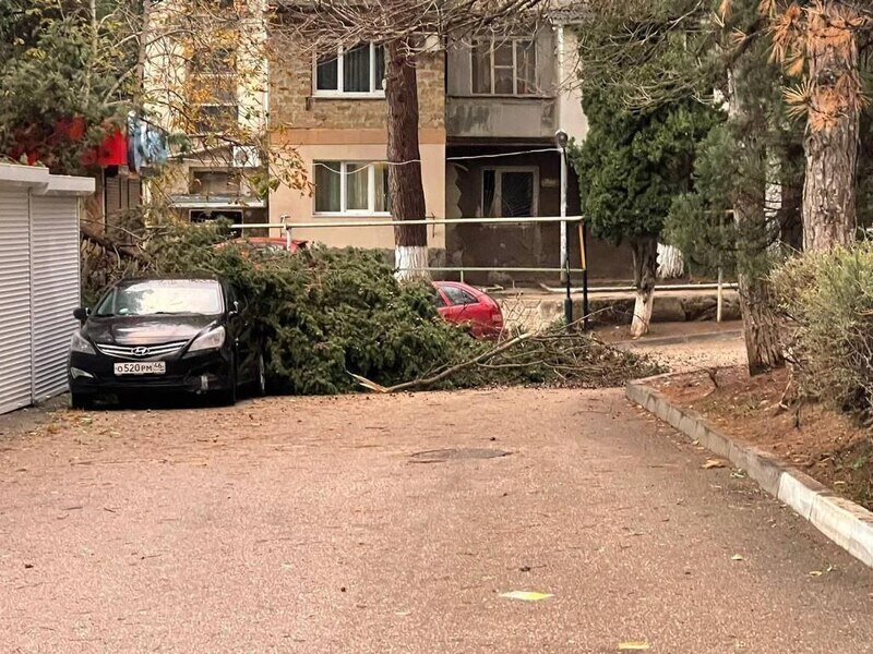 Стихия бушует, в Крыму создан оперштаб 
