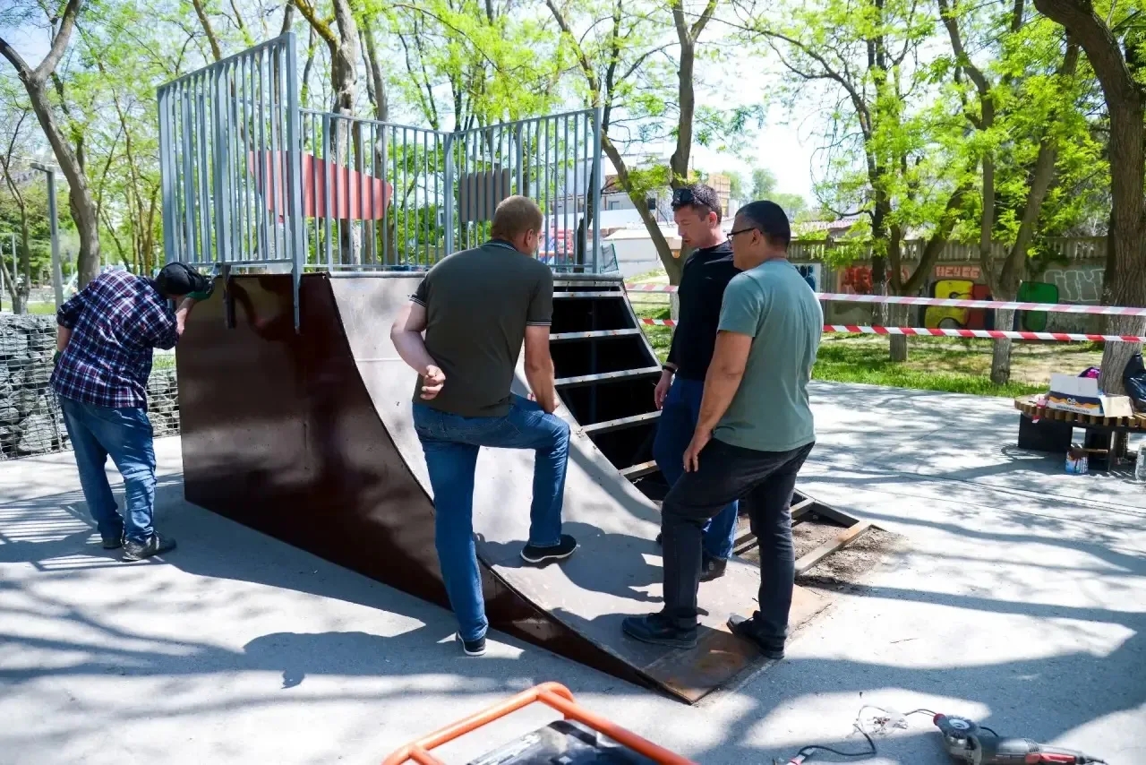 Скейт‑парк в Мойнакском парке Евпатории дождался ремонта