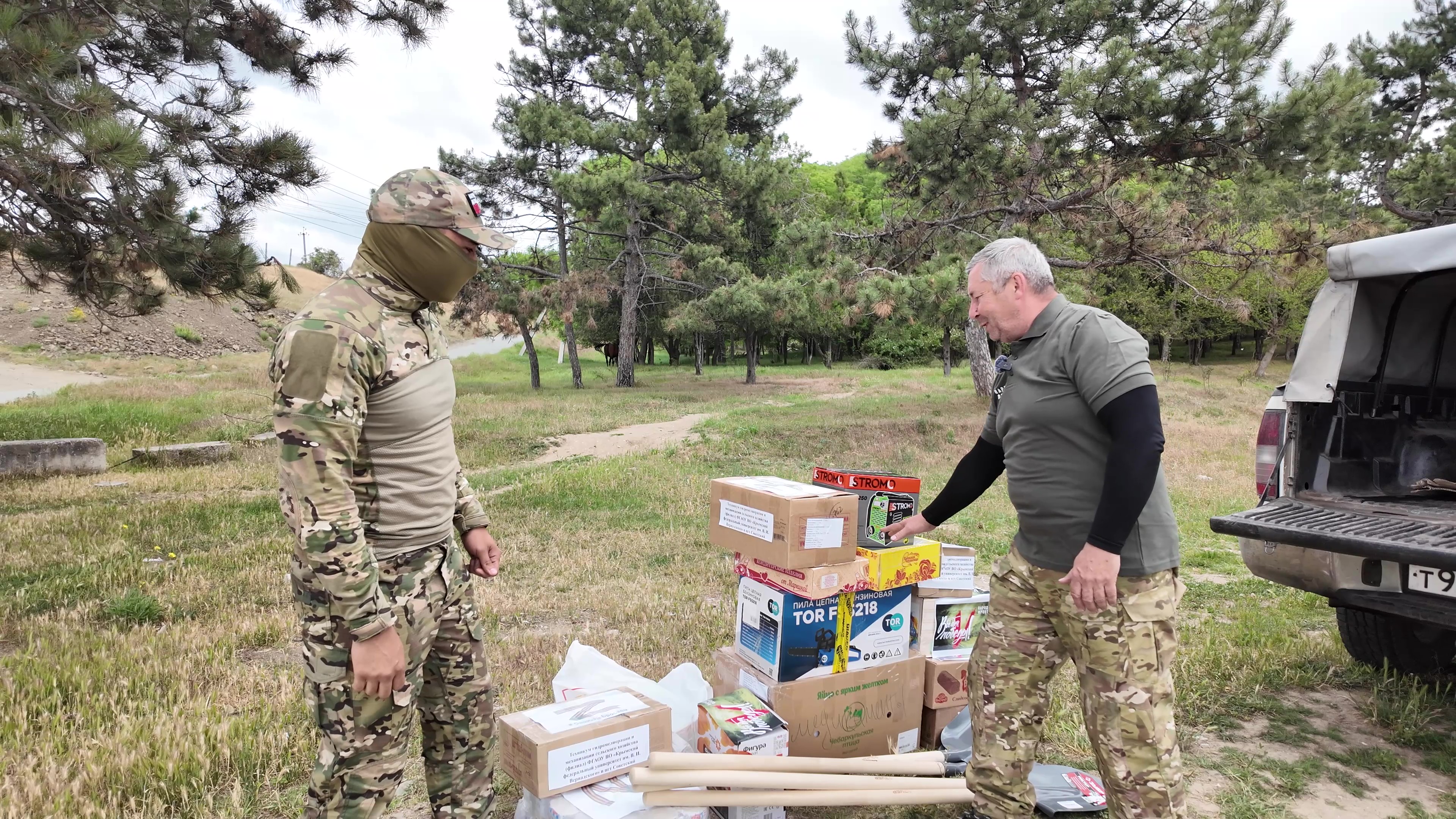 Из Крыма бойцам в зону СВО передали бензопилы, сварочный аппарат и лопаты для строительстве новых блиндажей