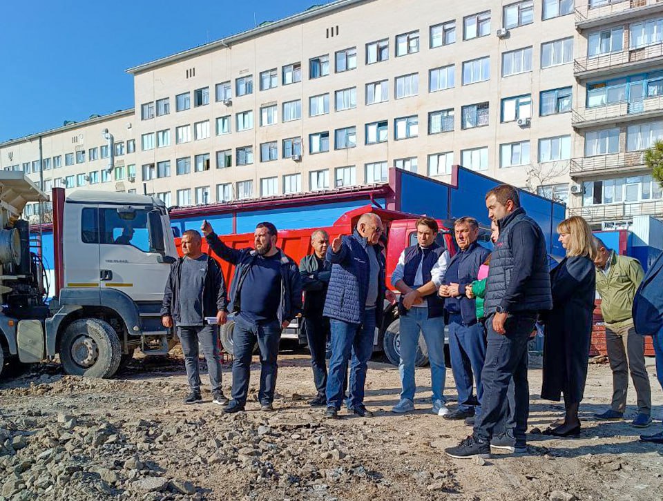 В Симферопольской горбольнице №7 началась подготовка к строительству модульного приёмного покоя