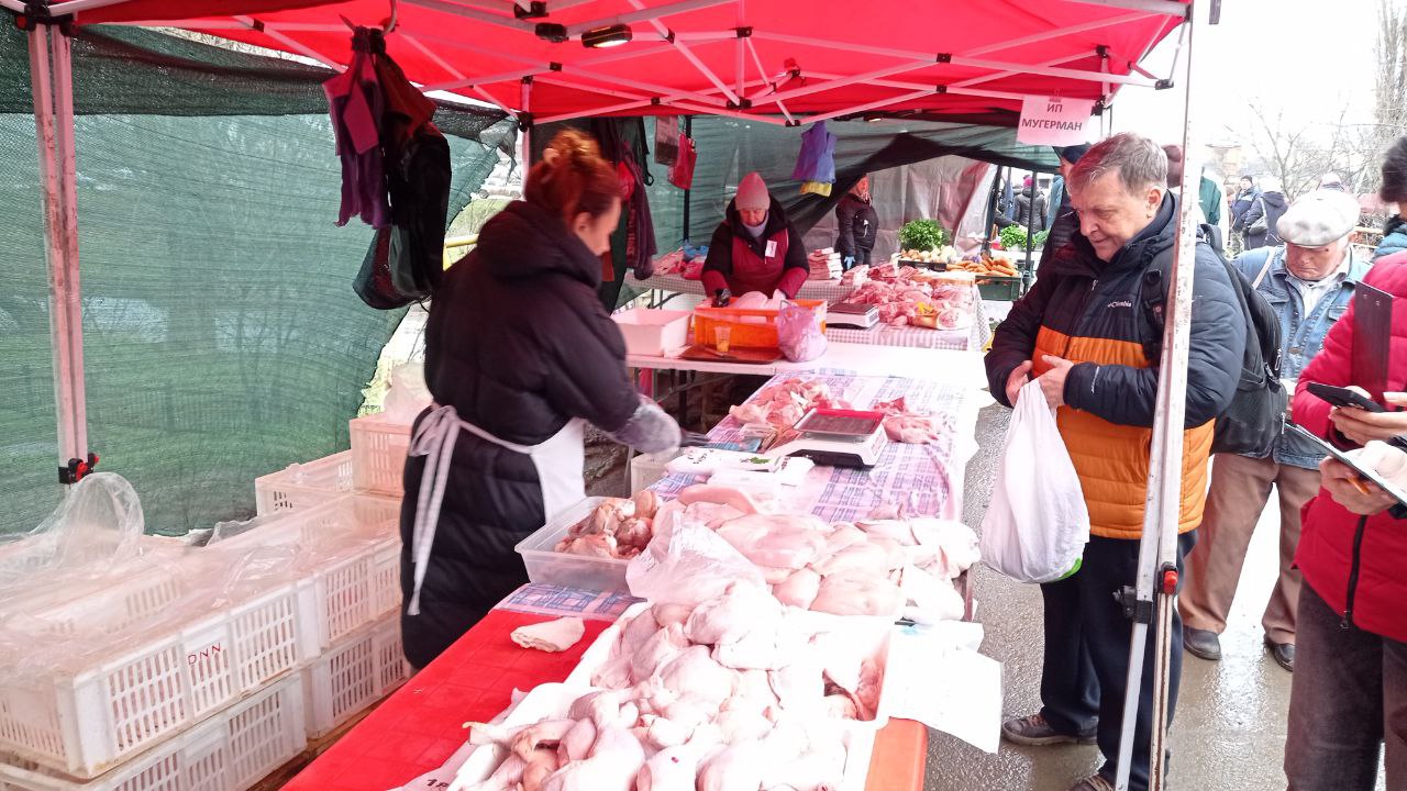 На крымских ярмарках нашли 40 кг опасного мяса