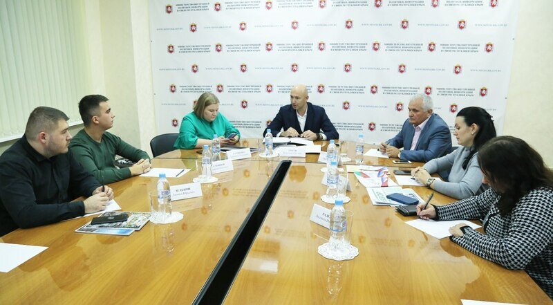 В Мининформе РК состоялась встреча с участниками форума «Диалог культур: Россия — Балканы»