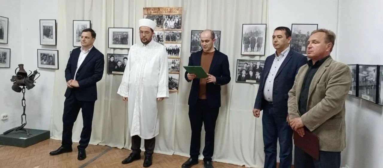 В Симферополе открылась выставка «Эхо изгнания и голос возвращения» ко Дню памяти жертв депортации