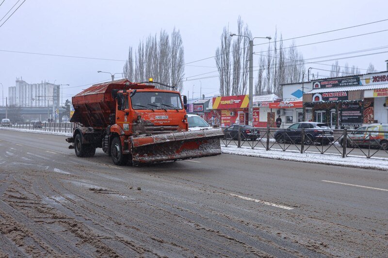 Городские службы Симферополя переведены в режим повышенной готовности из-за непогоды