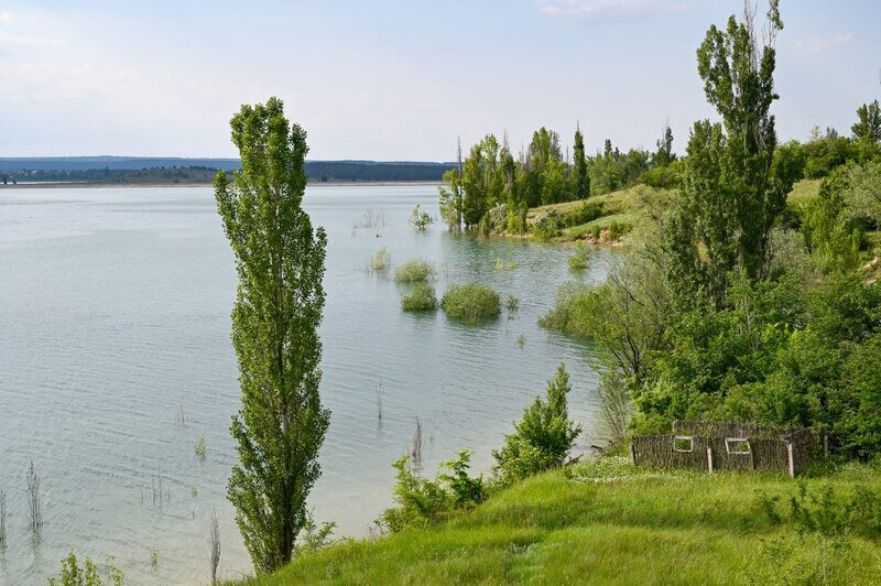 На сколько хватит запаса питьевой воды в Крыму