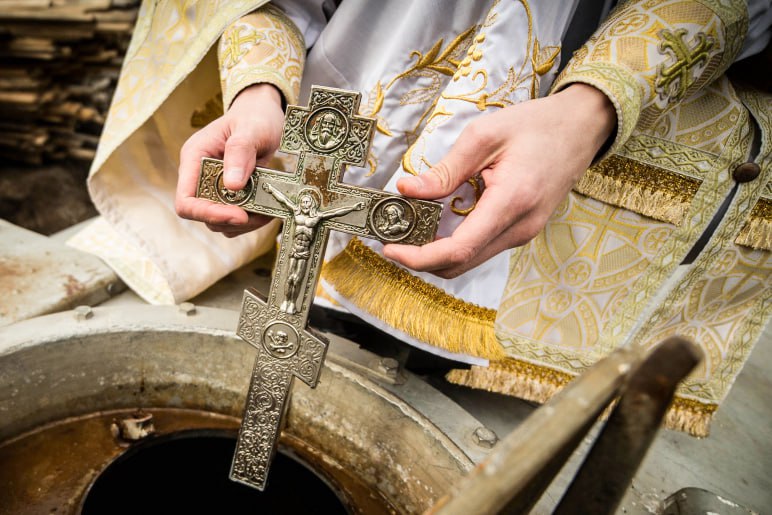 Сергей Аксёнов попросил всех, кто намерен последовать традиции крещенских купаний, не забывать о благоразумии и мерах безопасности