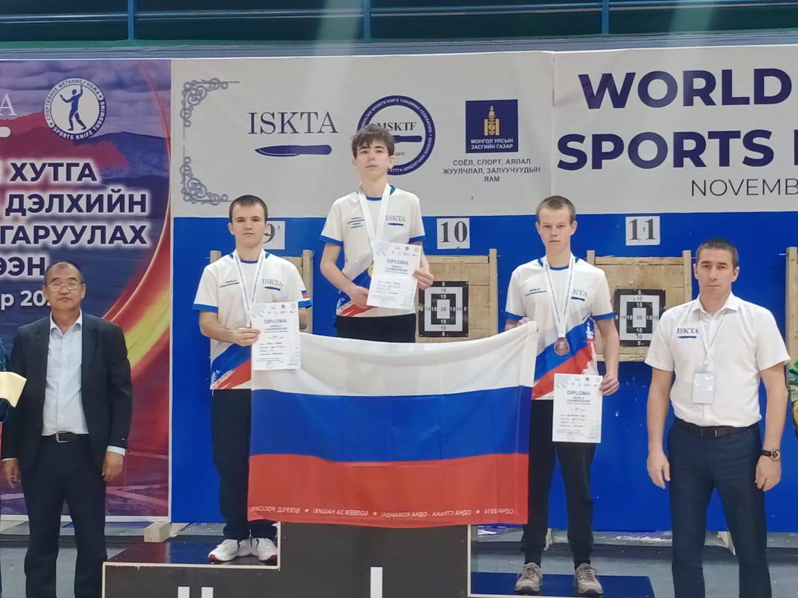 Крымчанин стал чемпионом мира по спортивному метанию ножа