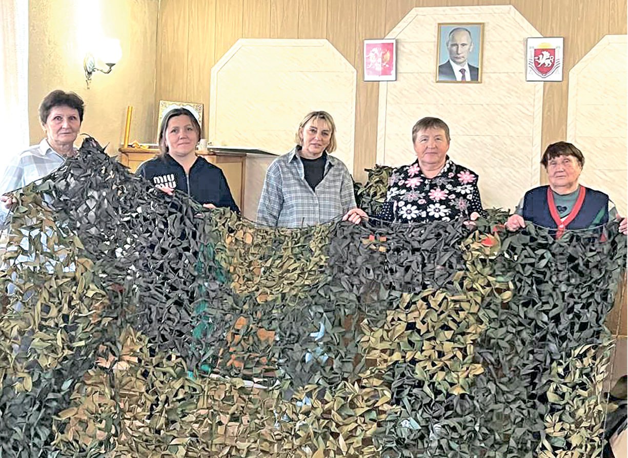 Масксети и домашняя еда: как женщины Нижнегорского района помогают бойцам в зоне СВО