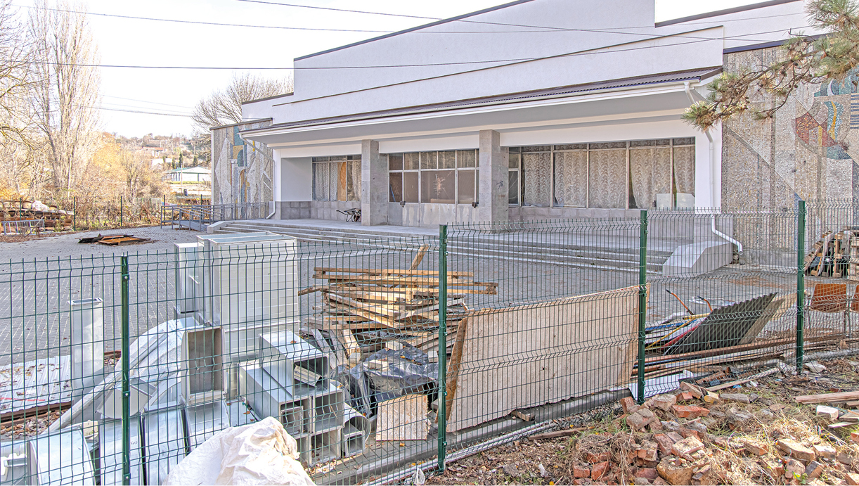 Солнечные перспективы: чему радуются и на что жалуются жители Тенистого Бахчисарайского района