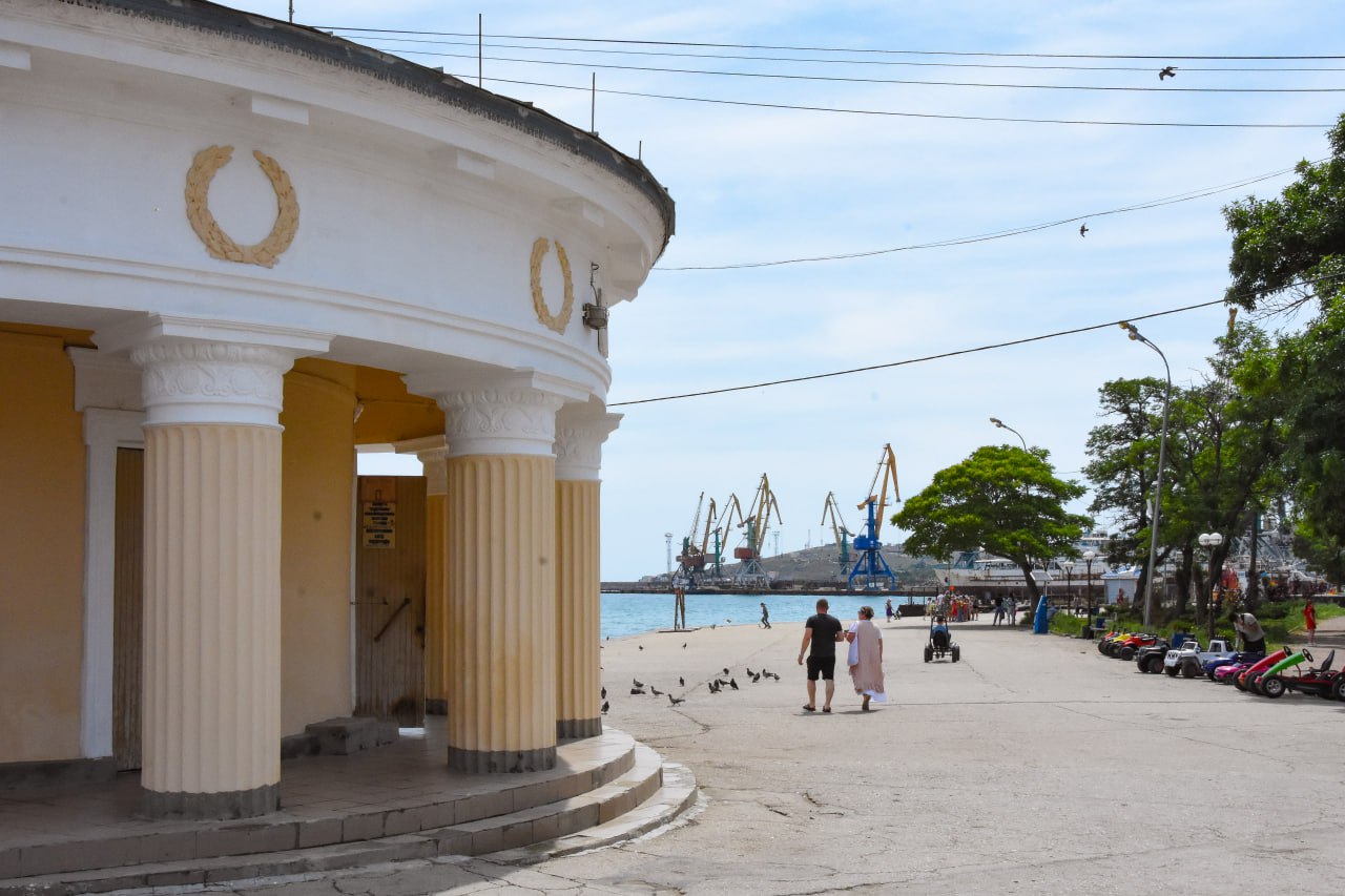 В Феодосии прекратилось факельное горение на нефтебазе