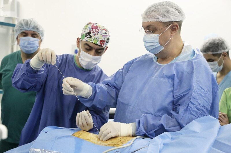 Как в Симферополе проводят уникальную лазерную операцию на почках