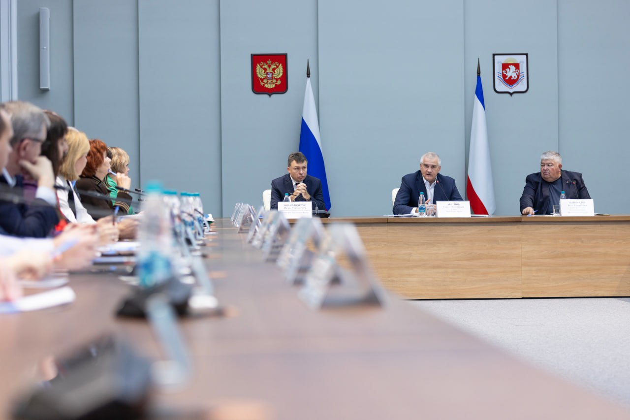 Аксёнов: количество приемов юристами, адвокатами должно быть увеличено