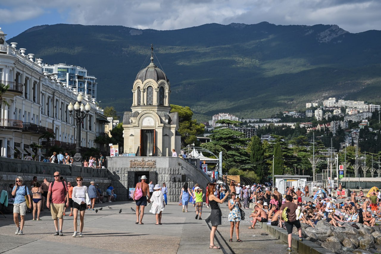 Почти 7 млн туристов посетили Крым в прошлом году