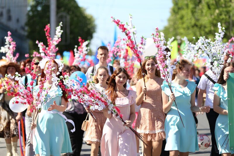 Глава Крыма поздравил крымчан с 1 мая