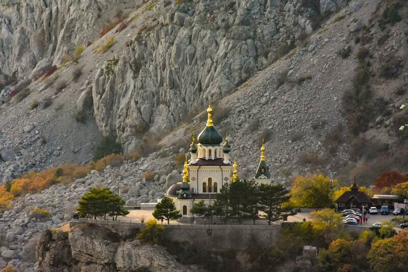 К празднику Рождества Христова: какие храмы нужно посетить в Крыму