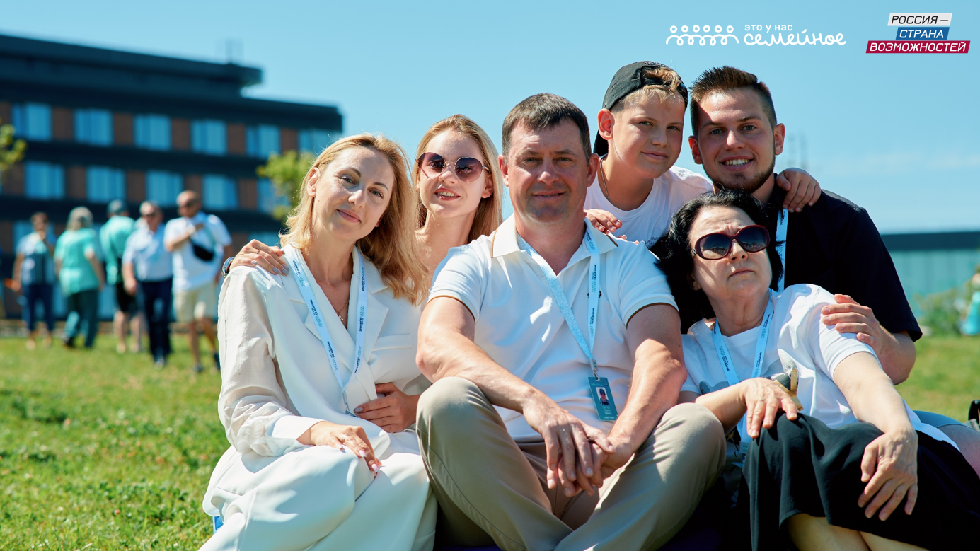 Более семи тысяч жителей Крыма стали участниками конкурса «Это у нас семейное»