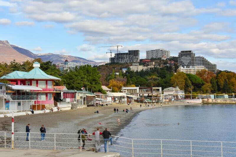 В Алуште до начала курортного сезона благоустроят центральные пляжи