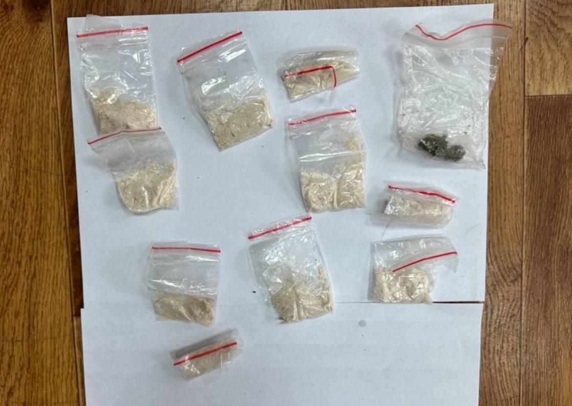 Трёх сбытчиков мефедрона осудили в Алуште