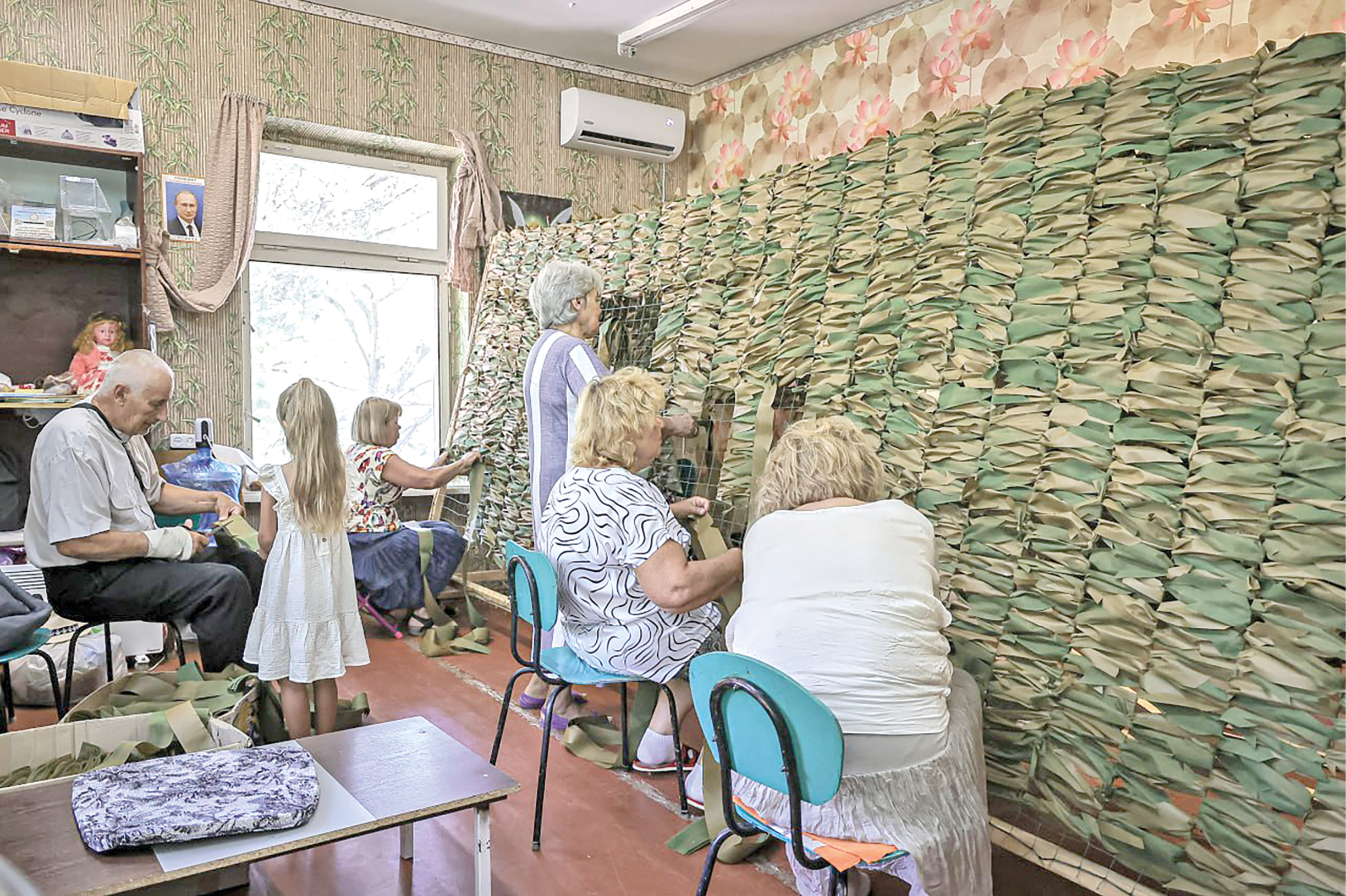 Без них пропадём: бойцы из разных подразделений рассказали, как волонтёры помогают на передовой