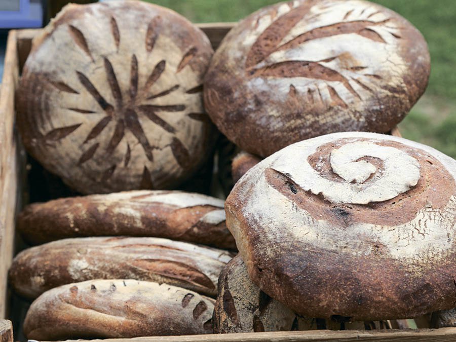 Волонтёры «Бабушкины вкусняшки» организовали благотворительную ярмарку в Крыму