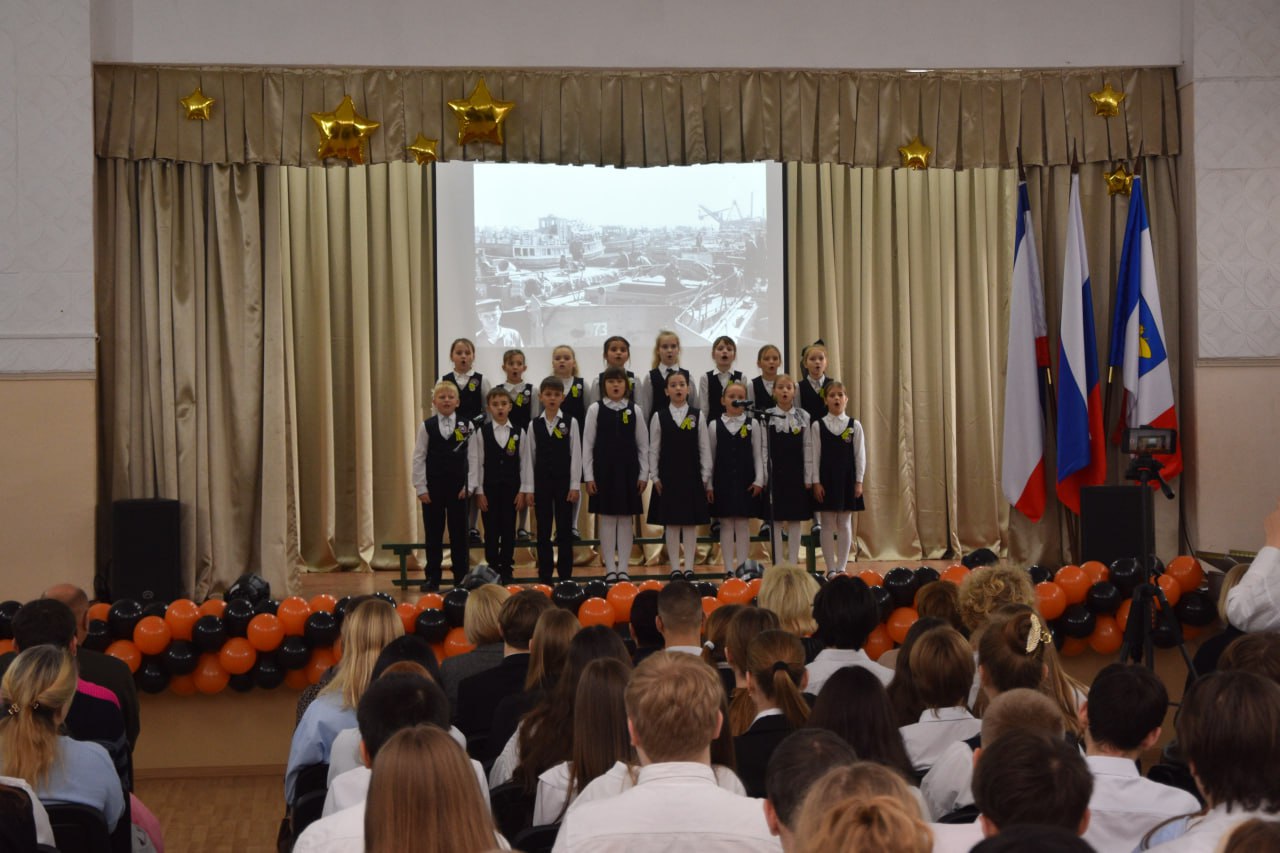 В Симферополе прошло мероприятие, посвящённое Дню полного освобождения Ленинграда