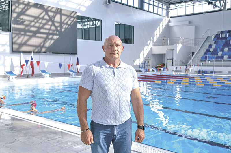 Отбор спортсменов в секции, контроль качества воды и тренерский состав: интервью с директором Дворца водных видов спорта