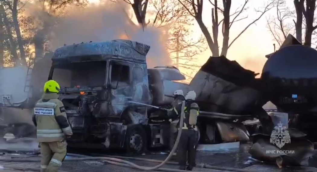 МЧС Крыма: два человека пострадали в результате взрыва газовоза в районе ГРЭСа в Симферополе