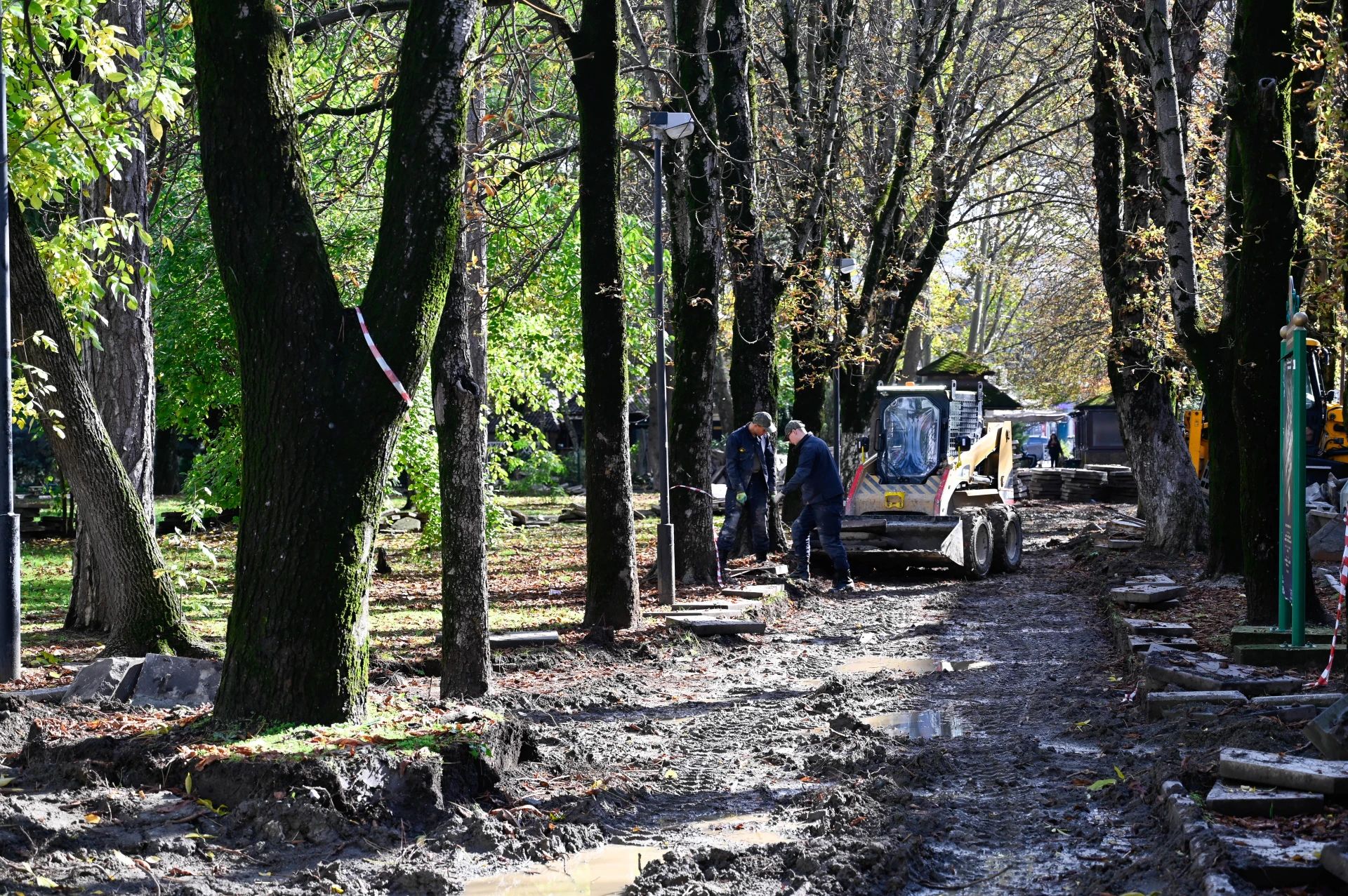 До конца года в Симферополе благоустроят сквер имени Дыбенко