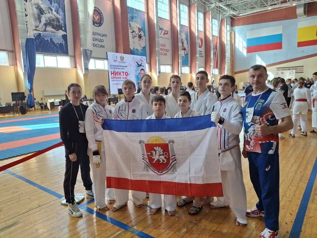 Крымчане завоевали медали на всероссийских соревнованиях по всестилевому каратэ