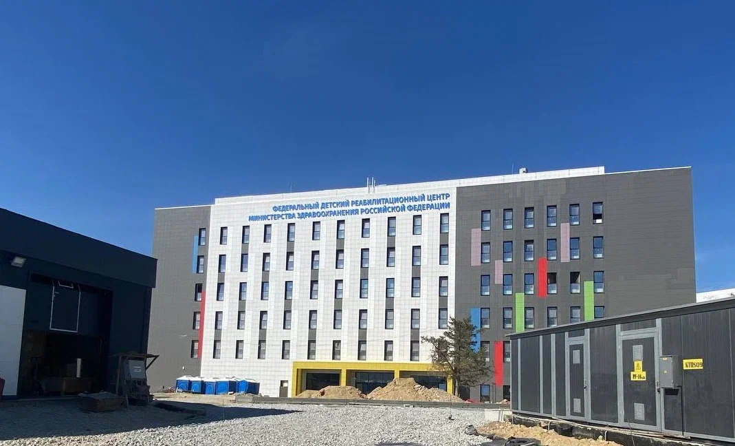 На территории Федерального детского центра в Евпатории началось строительство пансионата