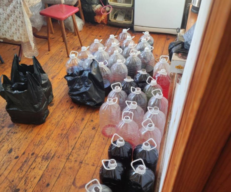 Семейный бизнес: в Алуште разоблачили банду бутлегеров 