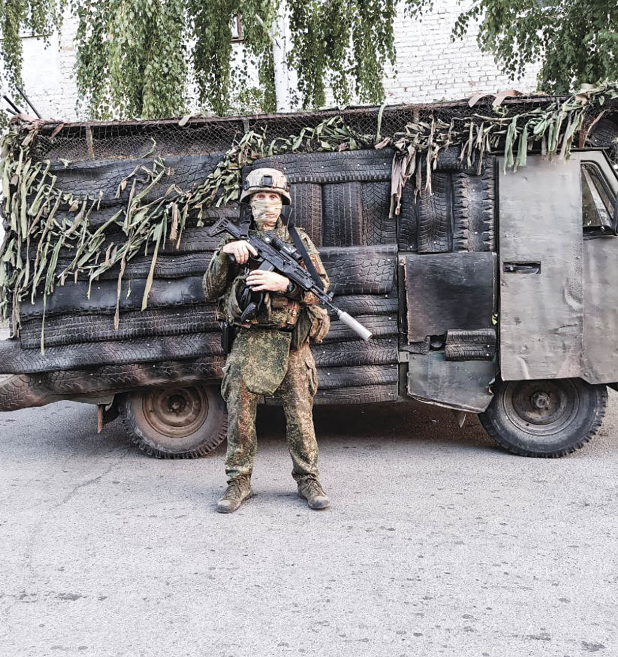 Позывной "Йохан":  я — бывший полицейский, рядом со мной плечом к плечу сражаются бывшие заключённые
