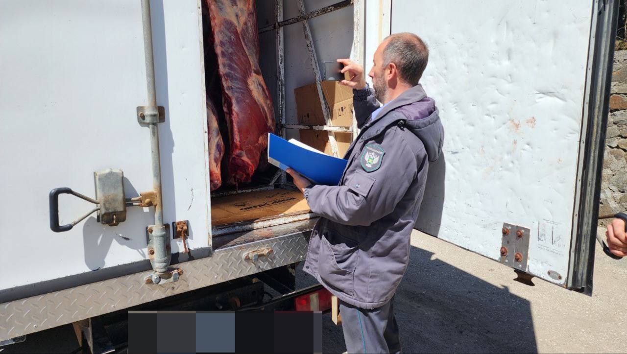 В Крыму нашли более 600 кг нелегальной говядины