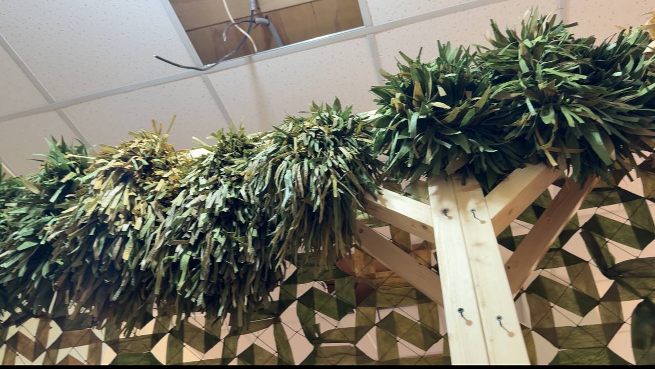 Крымские умелицы создают "шапки-неведимки" для бойцов СВО