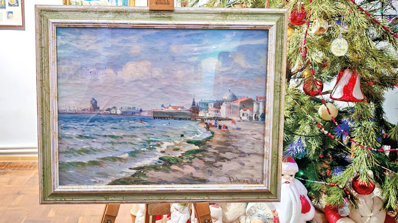 Возвращение забытого гения: в Евпатории на один день выставили утраченный пейзаж академика живописи Николая Химоны