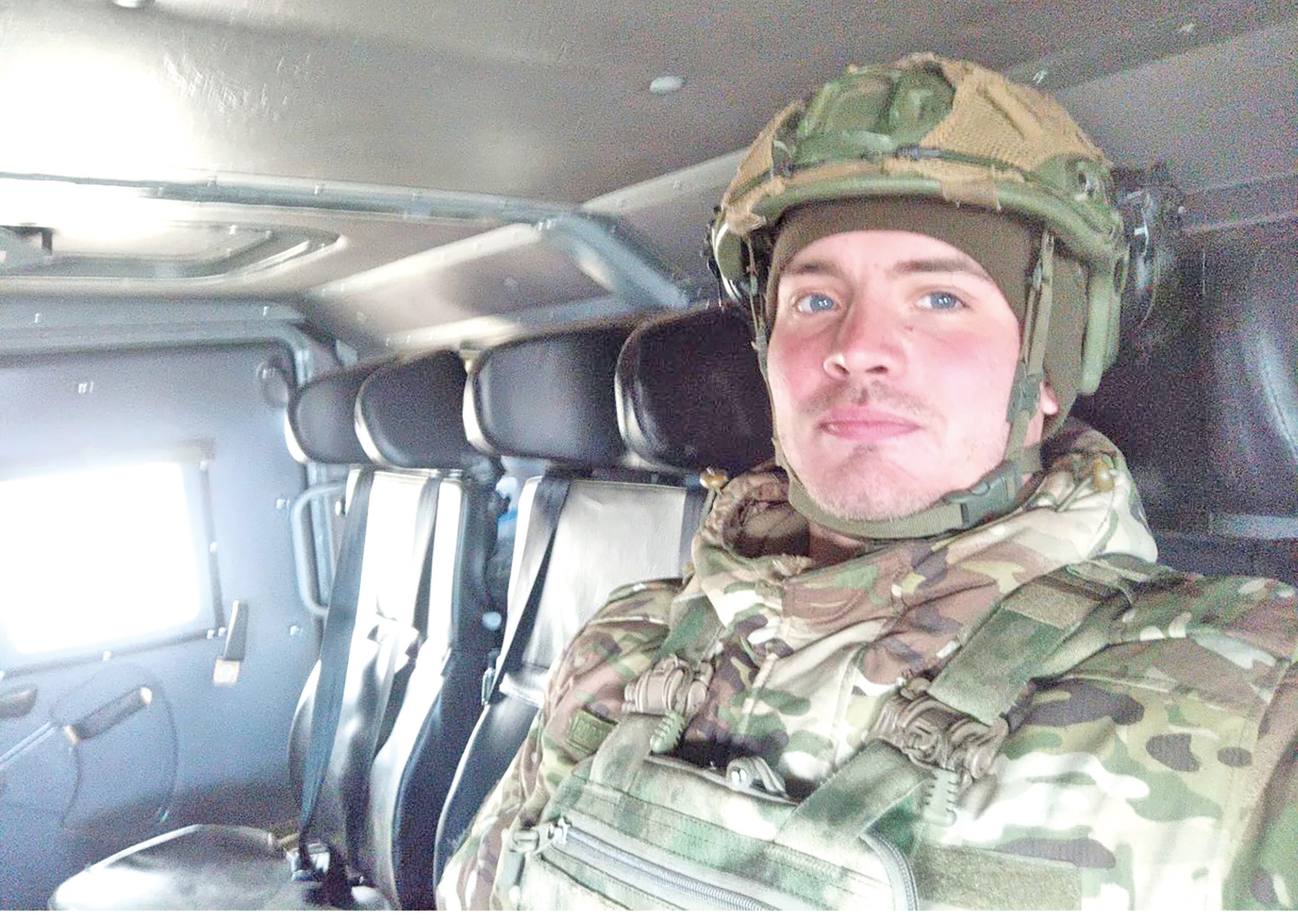 Он выжил в мясорубке штурмов и в море дронов, а теперь ведёт за собой войска: история молодого воина Атома