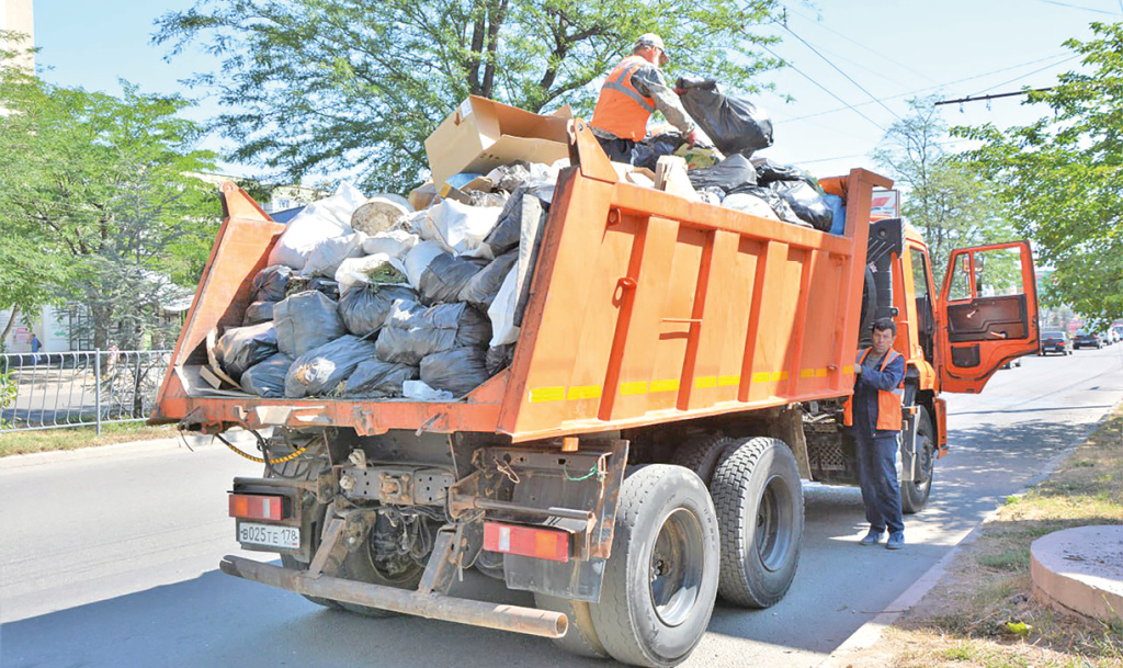 Новые вклады для льготников, стримы в суде, тарифные «качели» и операторский «фейсконтроль» для ценных специалистов: законы июля