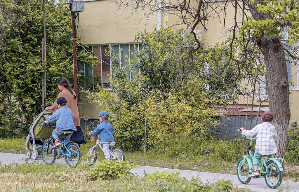 Поддержка многодетных семей в Крыму: от жилья до образования