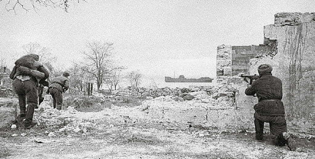 открытые источники. Керчь, 1943 г 27-4.jpg