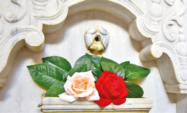 Михаил ГЛАДЧУК и Михаил СЕМЁНОВ фонтан слез.jpg