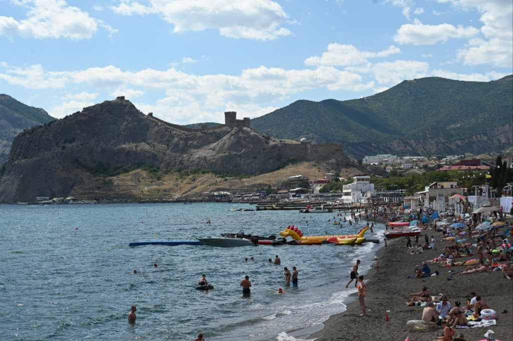 Почему Крым стал лидером по росту туристического потока этим летом и что ждать от бархатного сезона