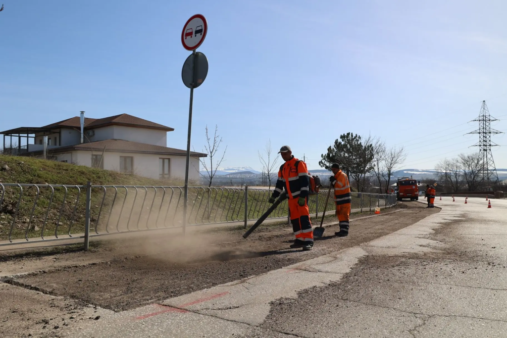 Когда завершат реконструкцию дороги Алушта – Ялта и как изменятся междугородние троллейбусы до Ялты 